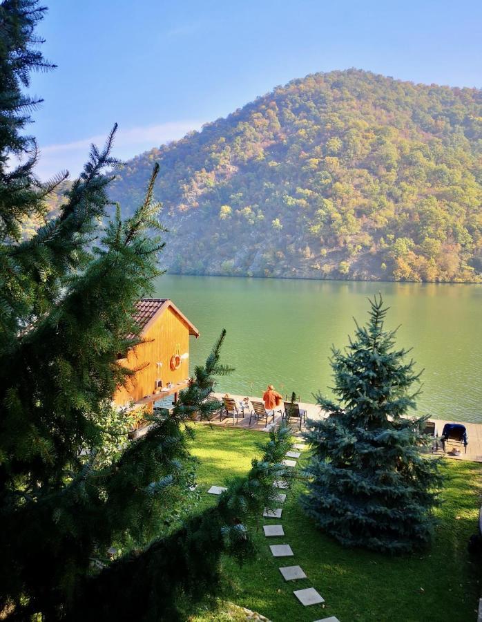 Nautica Bahna Hotel Orşova Exterior foto